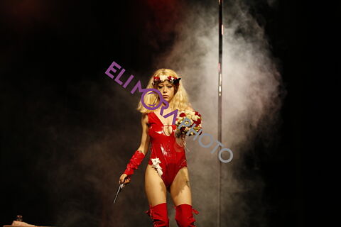 05_Meri_Quintana_LA_GATA_CON_TACONES