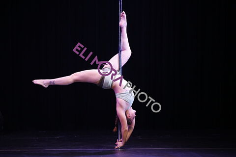24_PAULA_ACERO_BERMUDEZ_GREEN_POLE