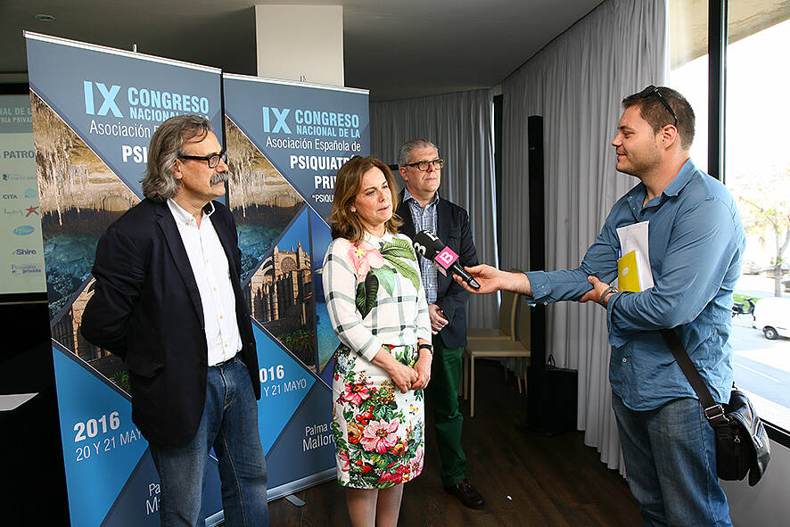 04-Rueda de Prensa