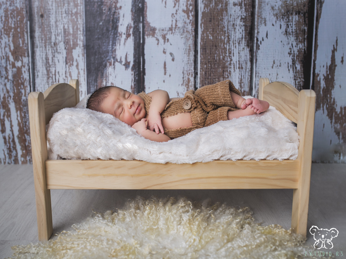 SESIÓN RECIÉN NACIDO EN PLASENCIA - EXTUDIO 83 008