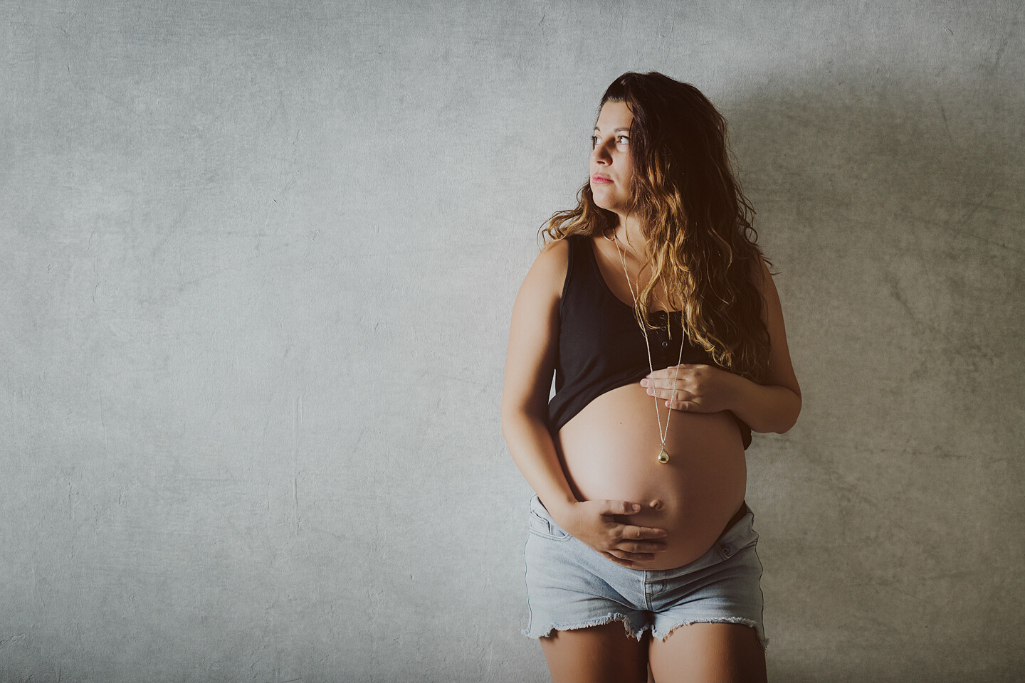 FOTOS DE EMBARAZO ARTÍSTICAS EN ESTUDIO - PLASENCIA (CÁCERES)-3
