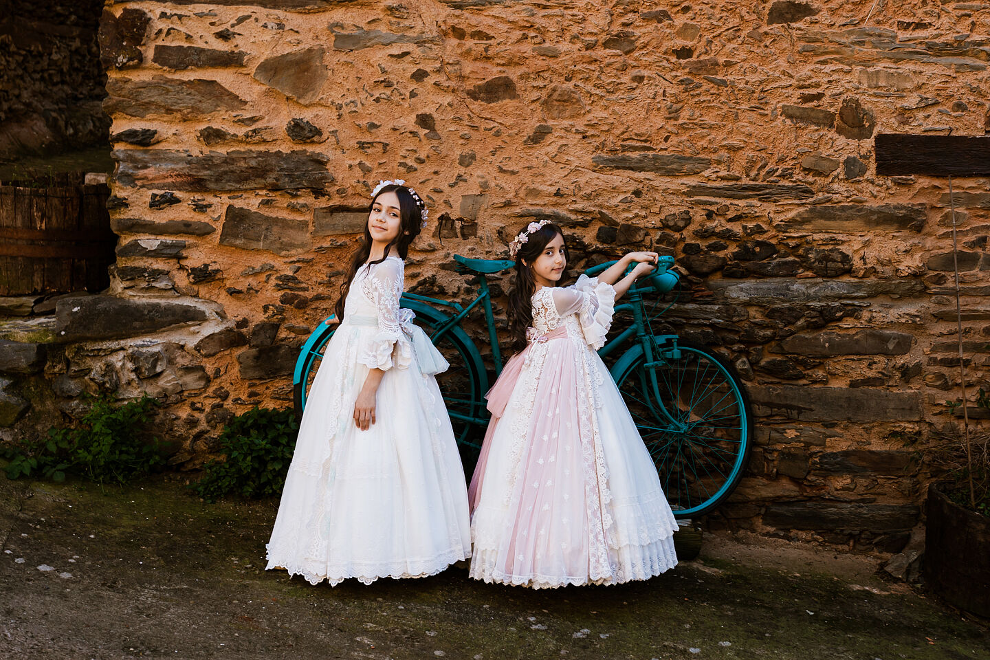 Sesión de fotos de comunión de hermanas en Caceres - Extudio 83 infantil-12