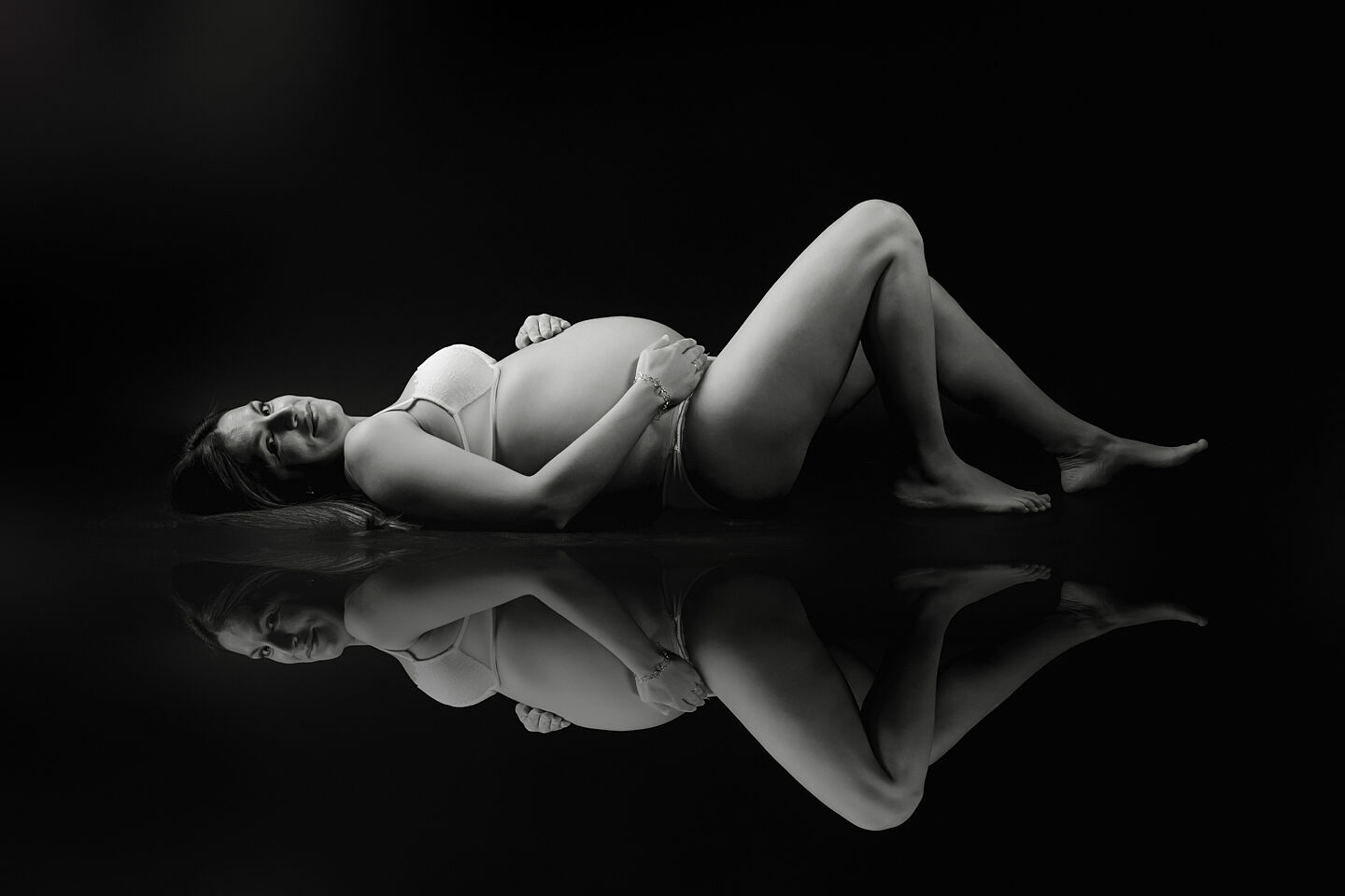 Reportaje fotografico de embarazo en extudio 83-30