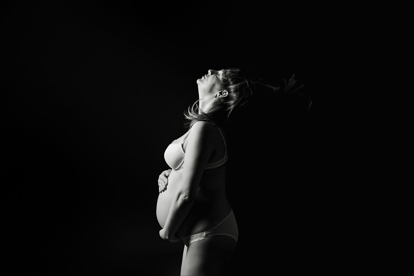 Reportaje fotografico de embarazo en extudio 83-31