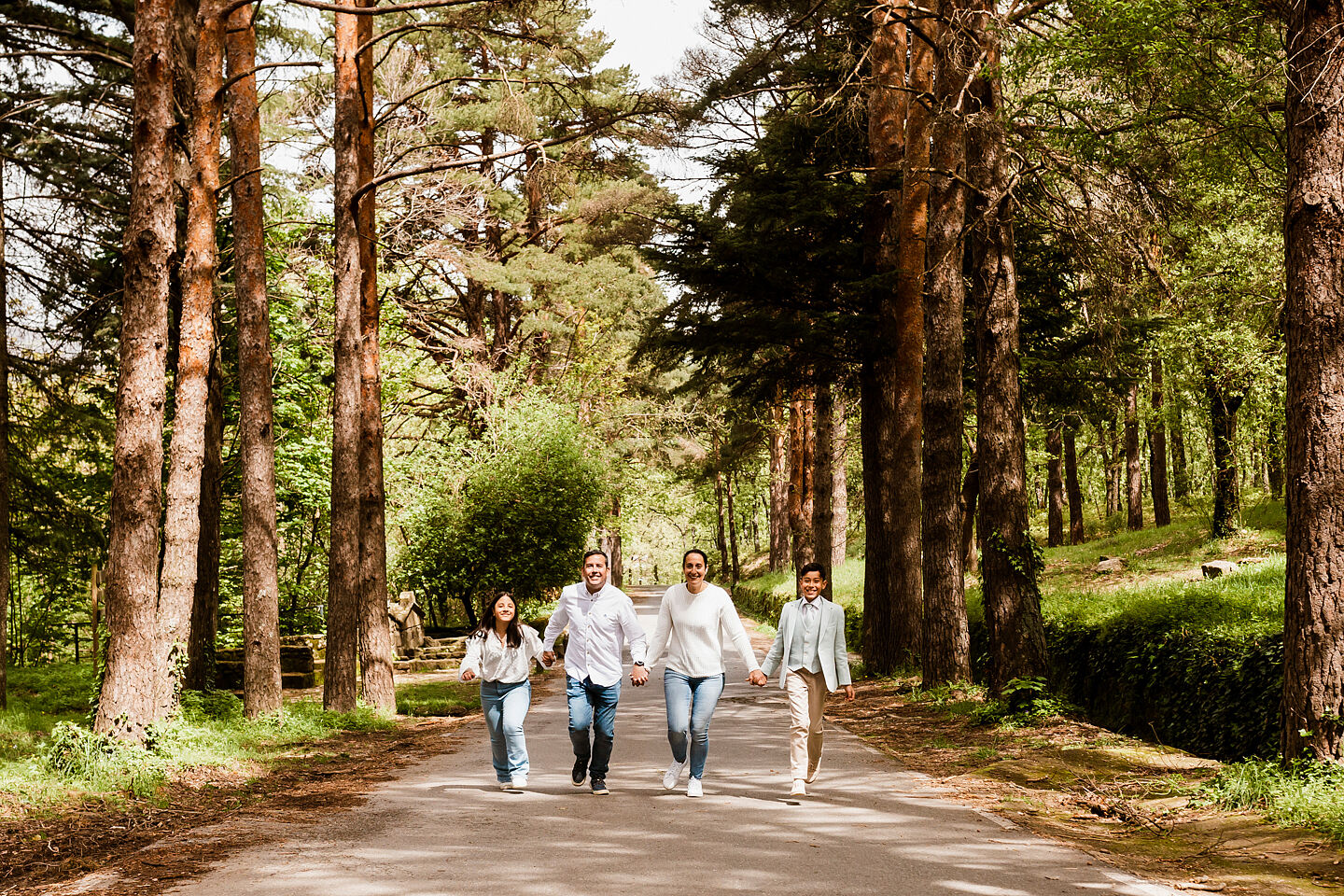 fotografia-comunion-campestre-sonrisa-niño-hervas-23