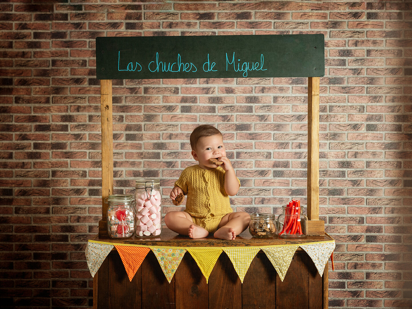 sesion-fotos-primer-cumpleaños-niño-estudio-plasencia-10