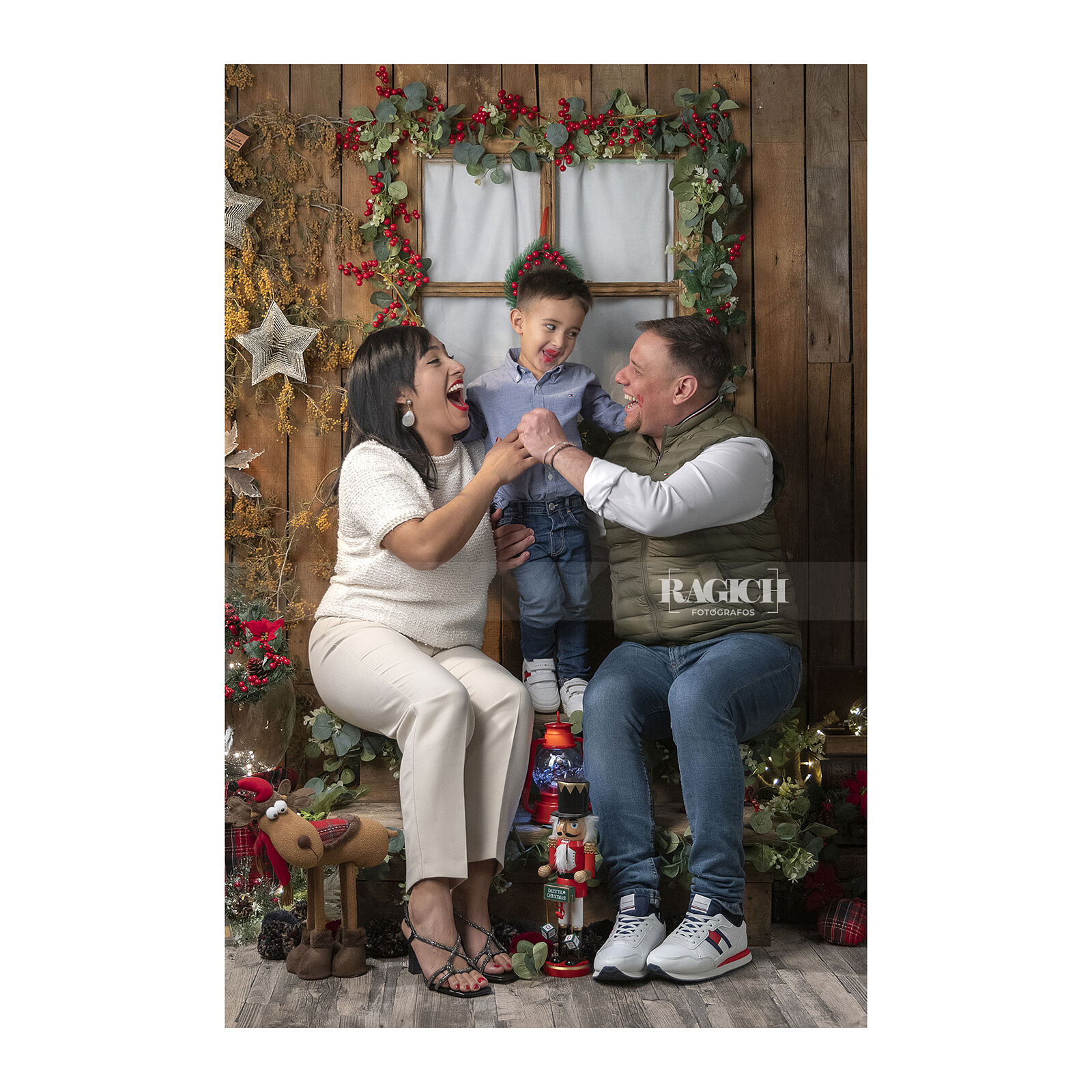 Ragich Fotógrafos - ragich_fotografos_navidad_rss_2025_03-ts20251119095709679184.jpg