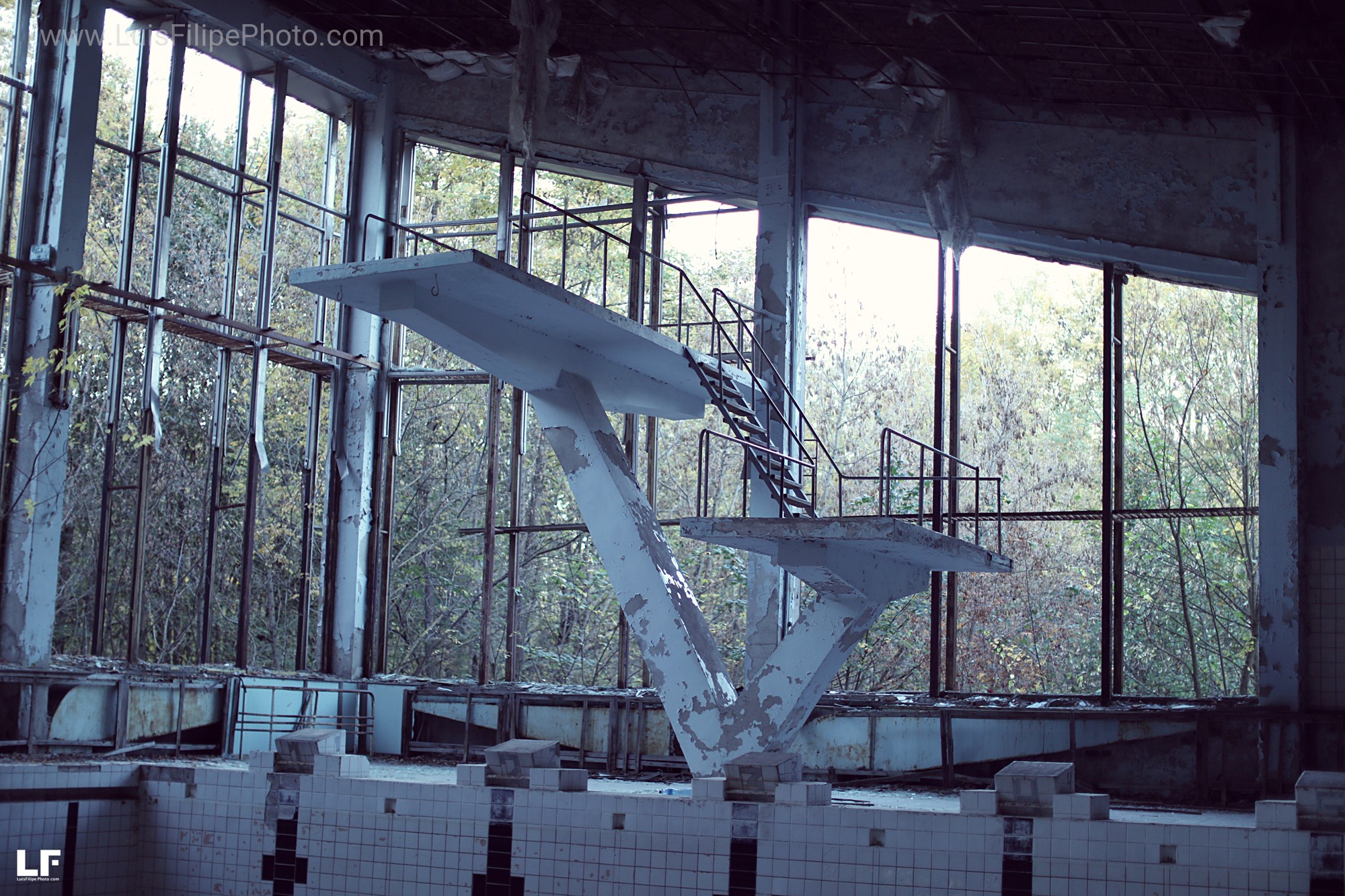 viaje Chernobyl pool urbex Kiev