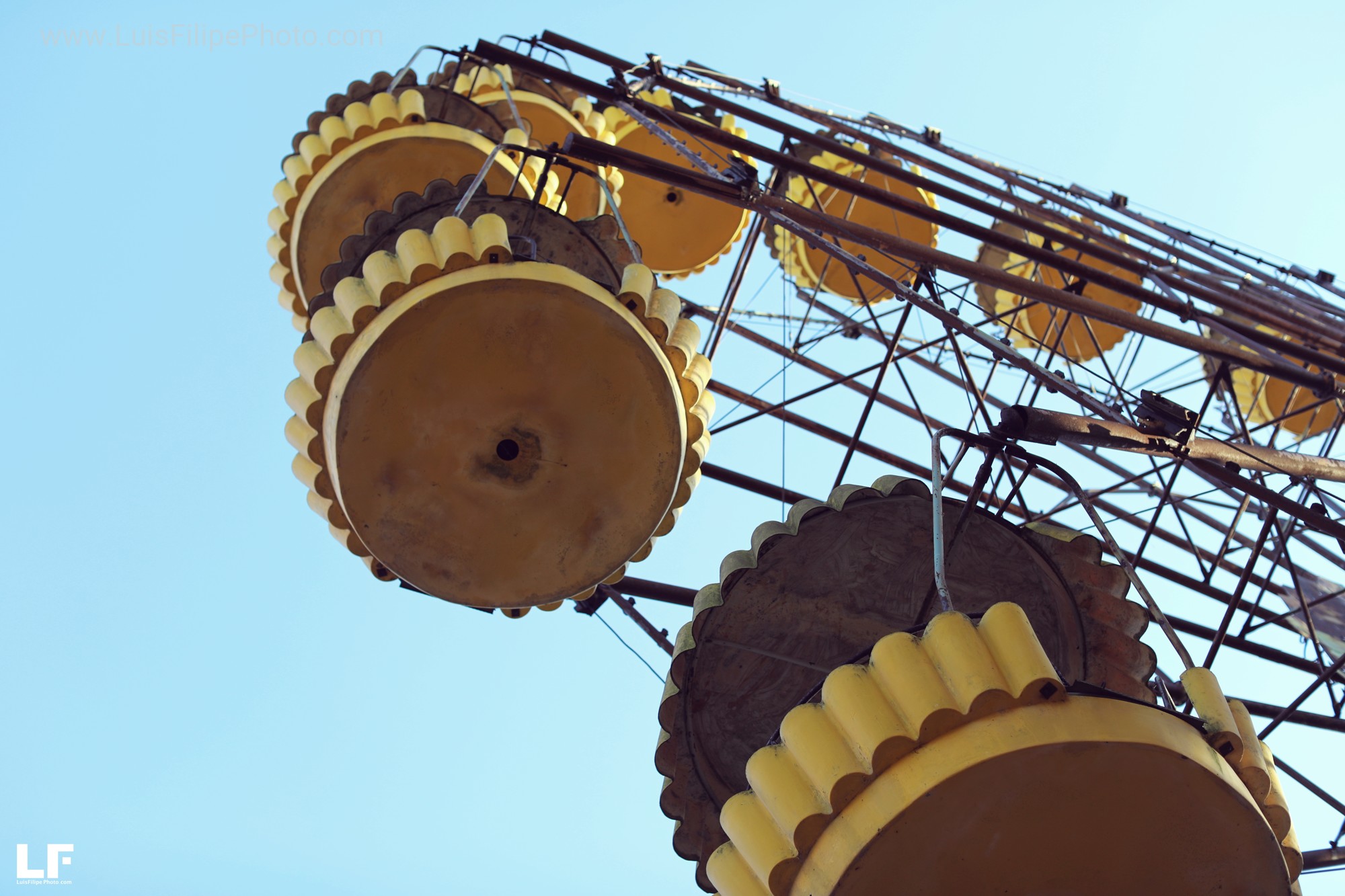 viaje fotografico a 2019 Chernobyl, parque atraciones ciudad kiev