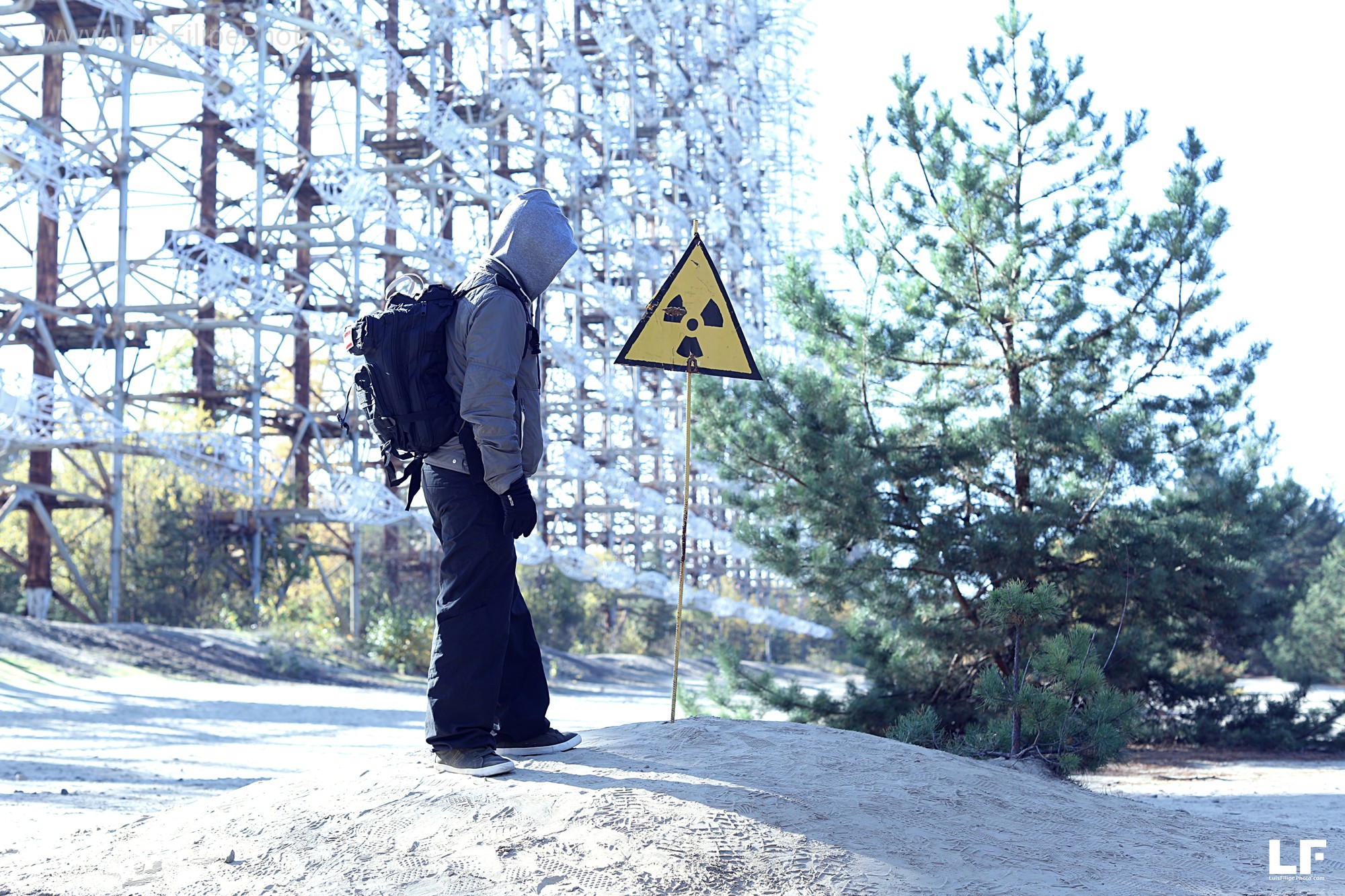 viaje fotografico a Chernobyl, Antena miliar zona radiactiba Luis filipe Photography