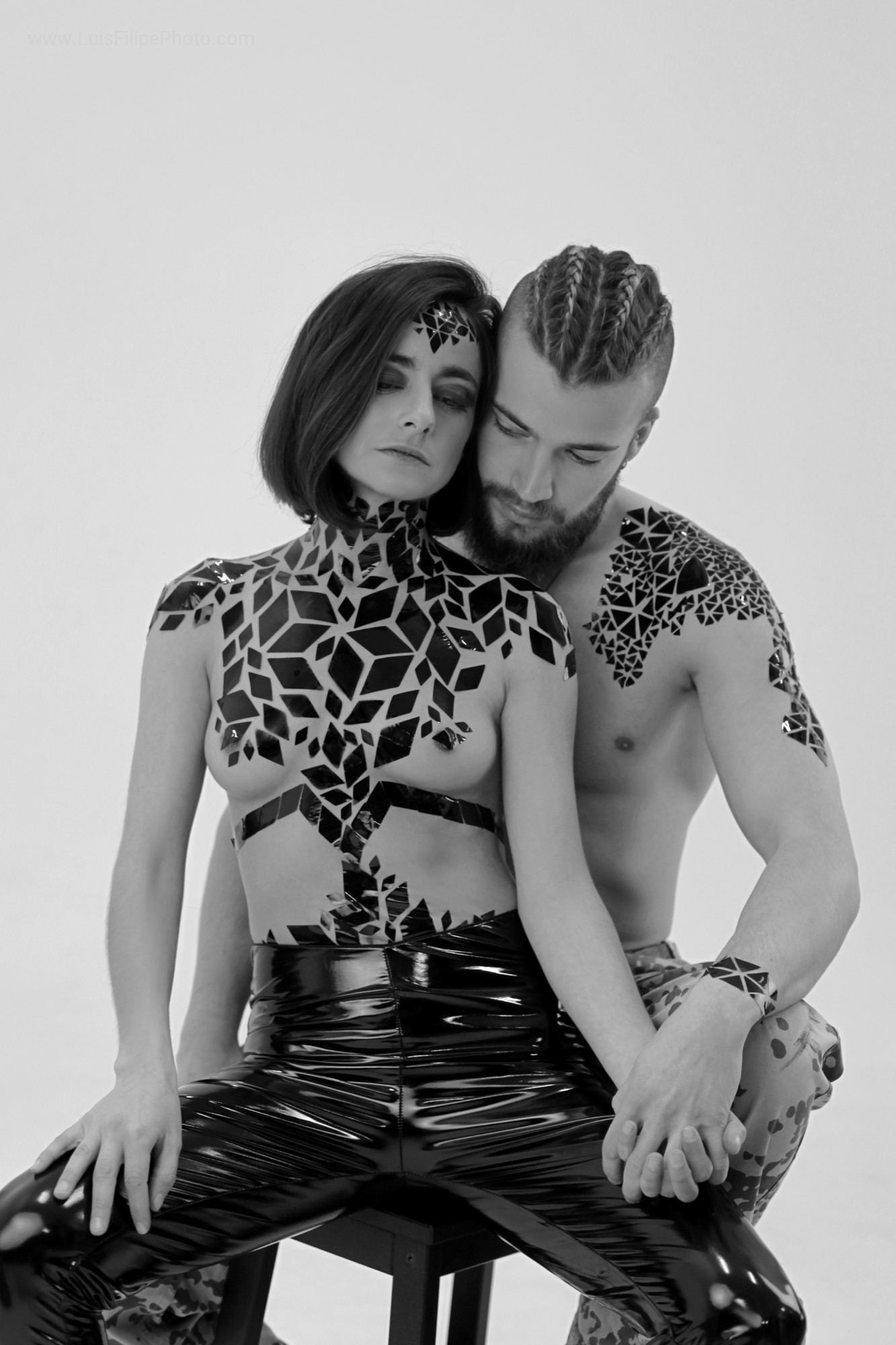 Fotos_pareja_amores_estudio_luisfilipe_fotografo_madrid_blackTape_boy_models
