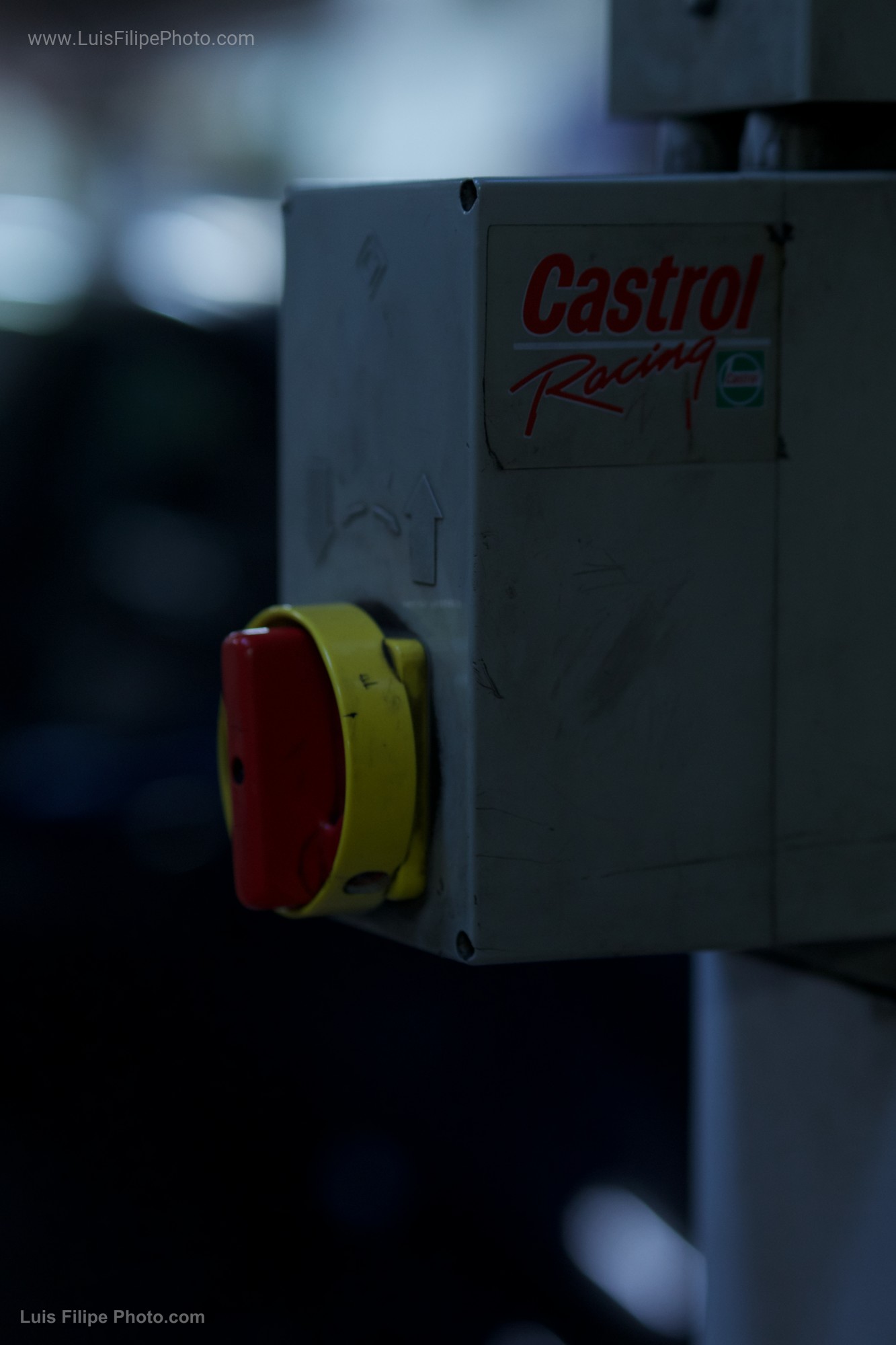 Castrol racing elevador mecácino profesional