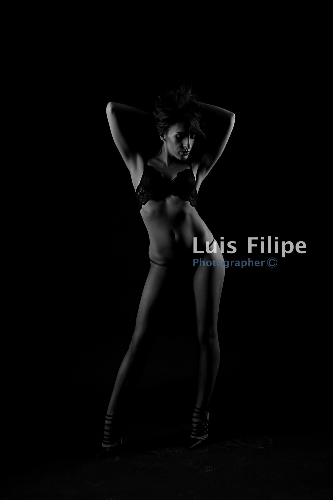 Darkbeauty Daniela Caruso photos Luis Filipe Liengerie