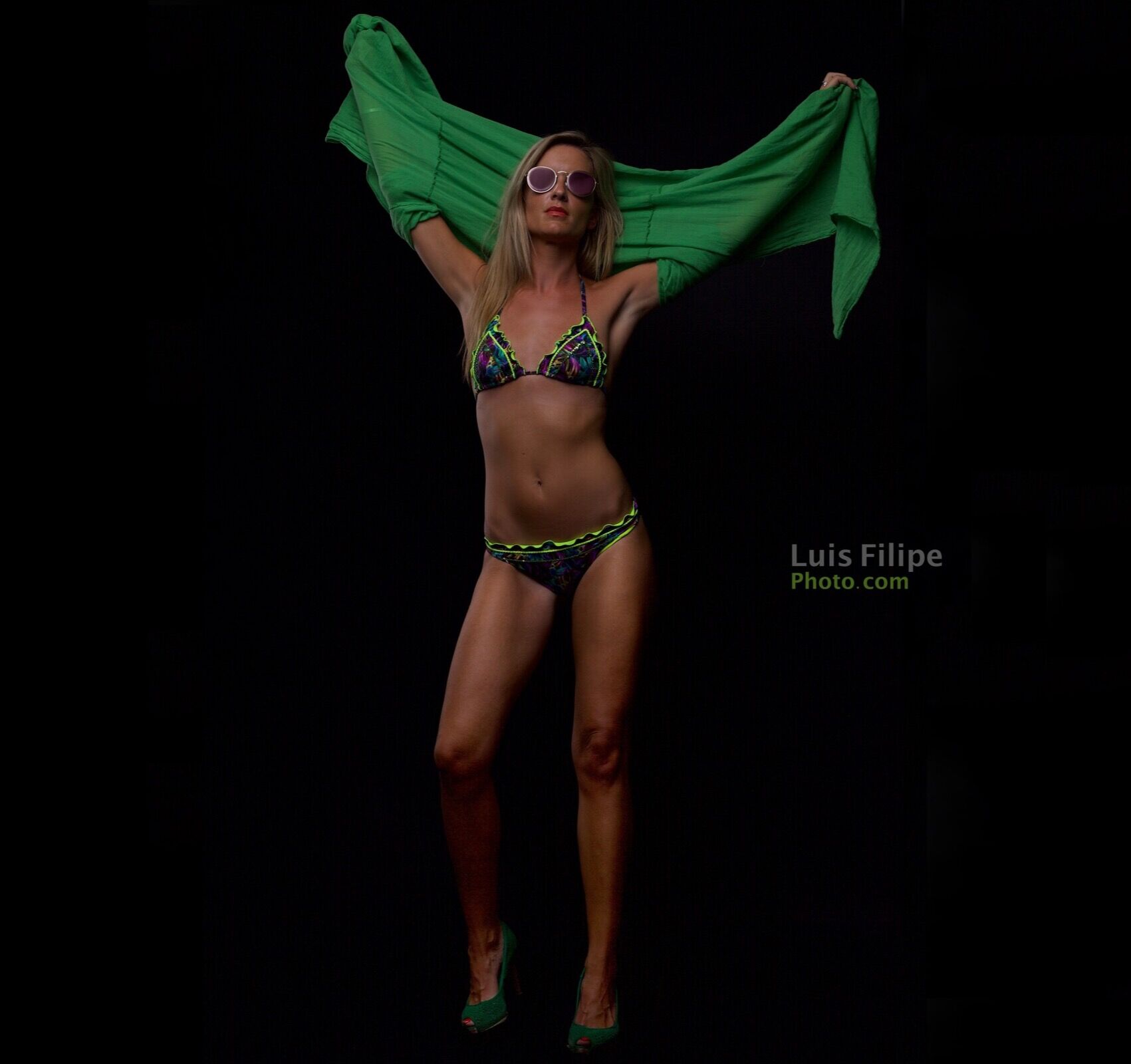 Luis Filipe Photographer - maria-kiros-bikini-sensual.jpg