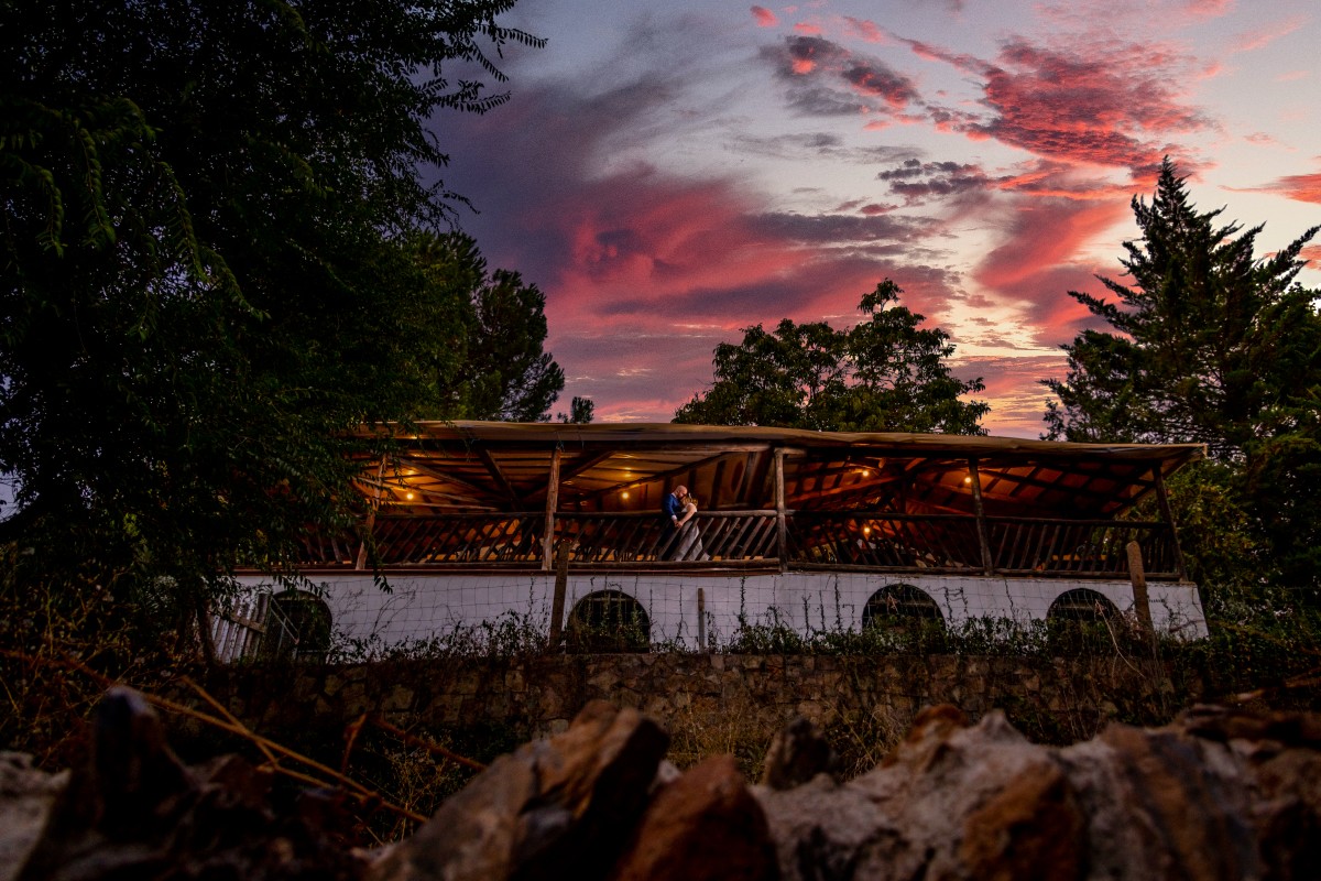 fotógrafo bodas Sevilla atardecer en San Nicolas del Puerto