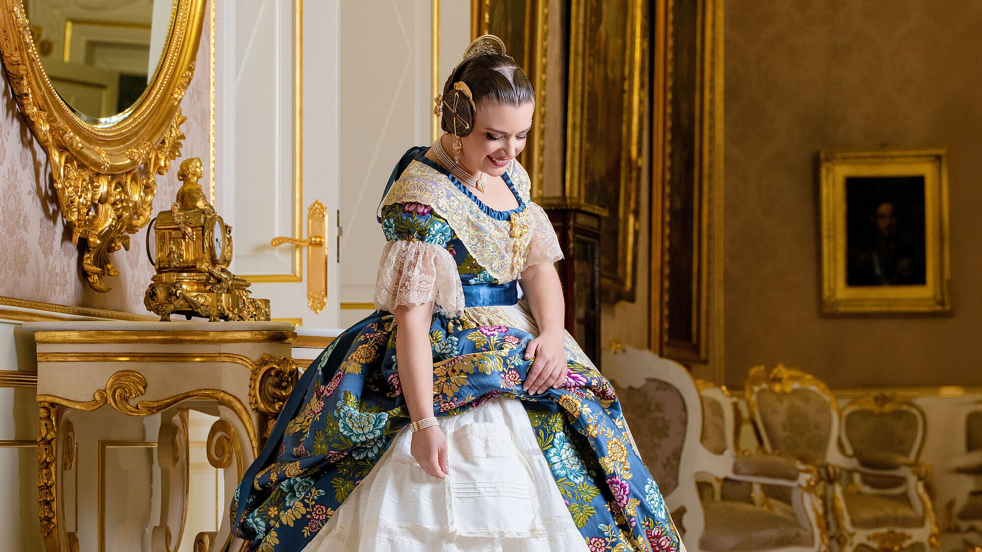 Estudio de falleras y falleros.