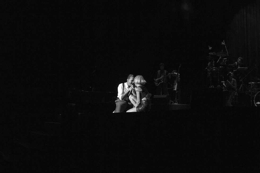 Najwa Nimri y Asier Etxeandía