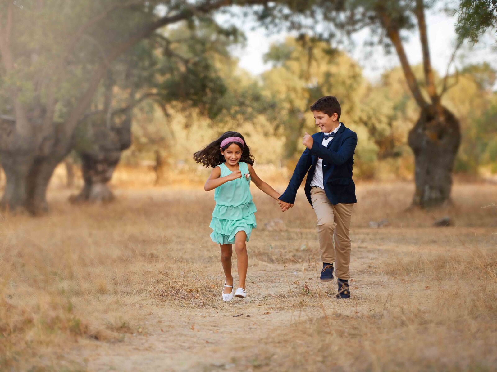 Aline Alcalde fotografía - foto-grafo-comunion-en-estudio-madrid-diferente-collado-villalba-3-ts20260306130958808718.jpg