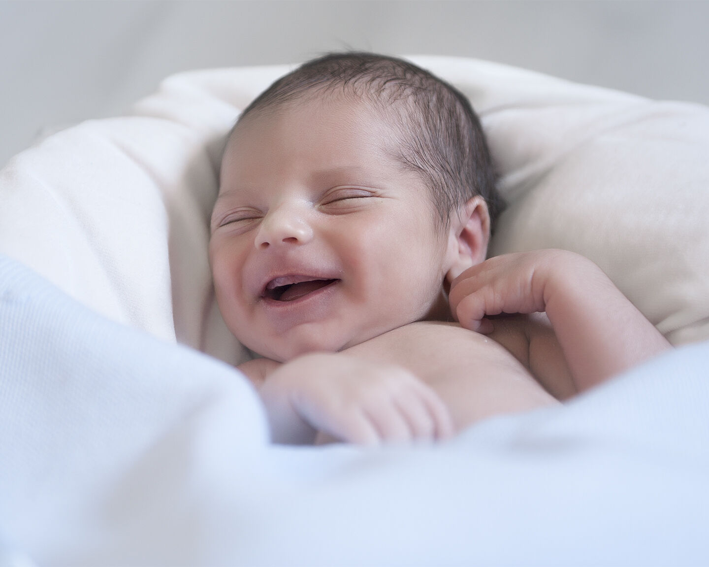 Aline Alcalde fotografía - sonrisareciennacido-ts20250916081854529474.jpg
