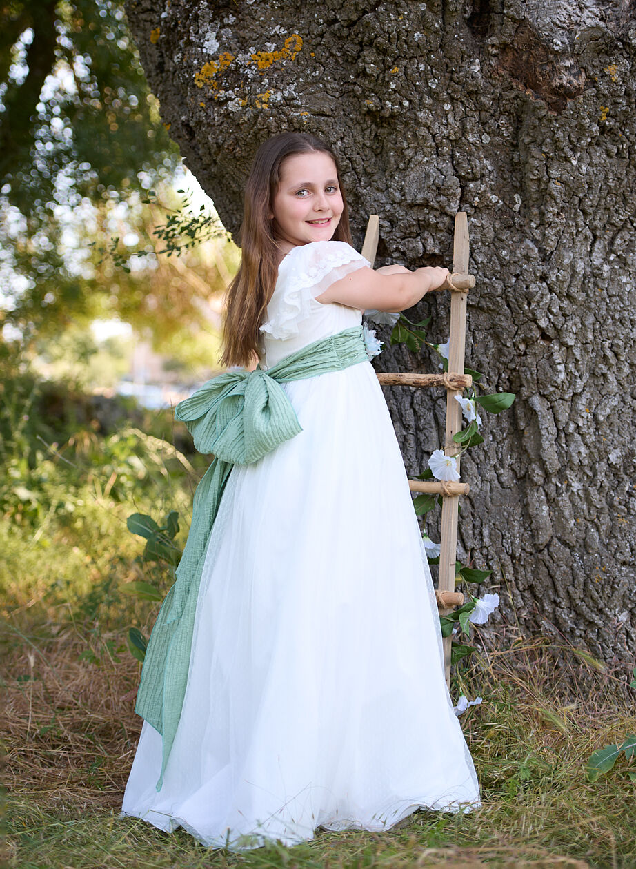 Aline Alcalde fotografía - nina-comunion-estilo-boho-exteriores-ts20260310113707668642.jpg