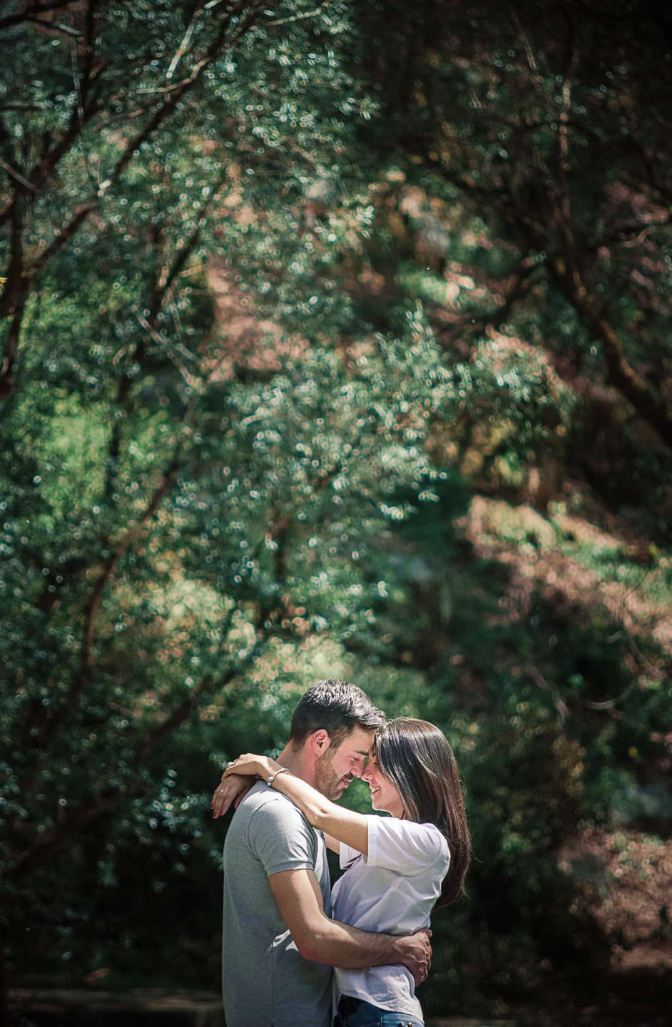 Cidália e Jorge um abraço e um olhar apaixonante 