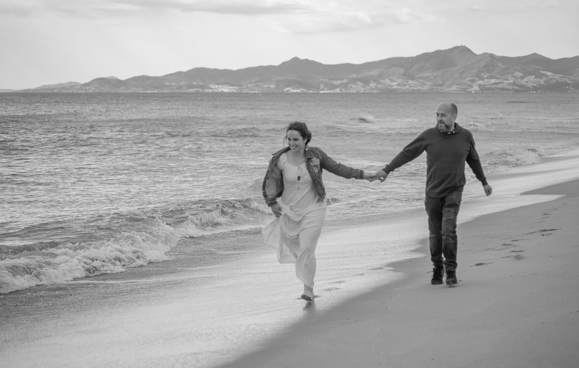 Filipa e Sérgio a correr na praia