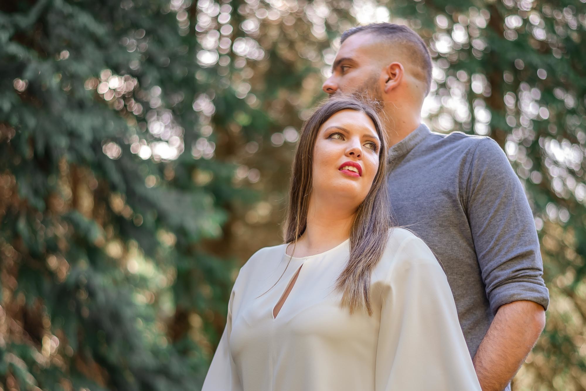 Carolina e André a olharem para o lado contrário