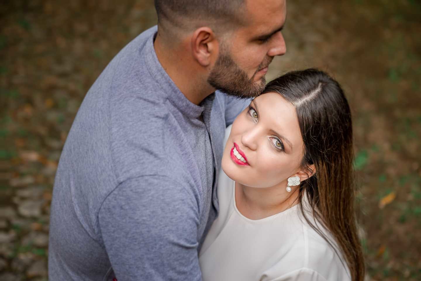 Carolina e o André a dar um abraço