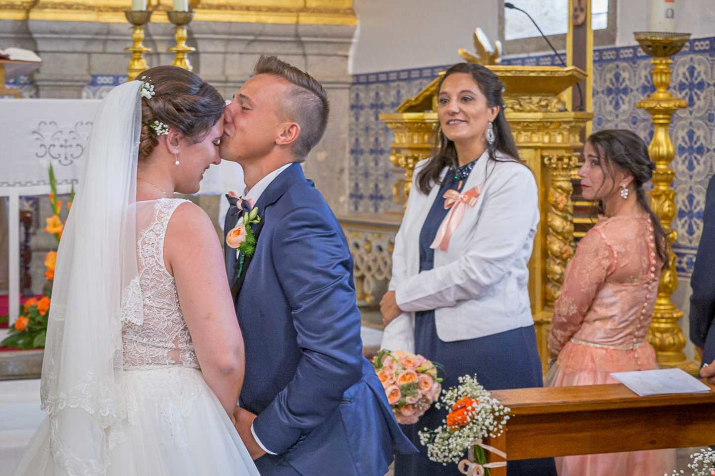 Noémie e Cristiano no altar