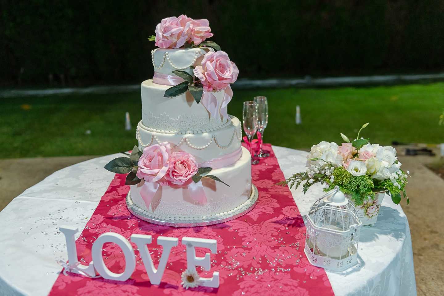 Bolo de casamento dos noivos