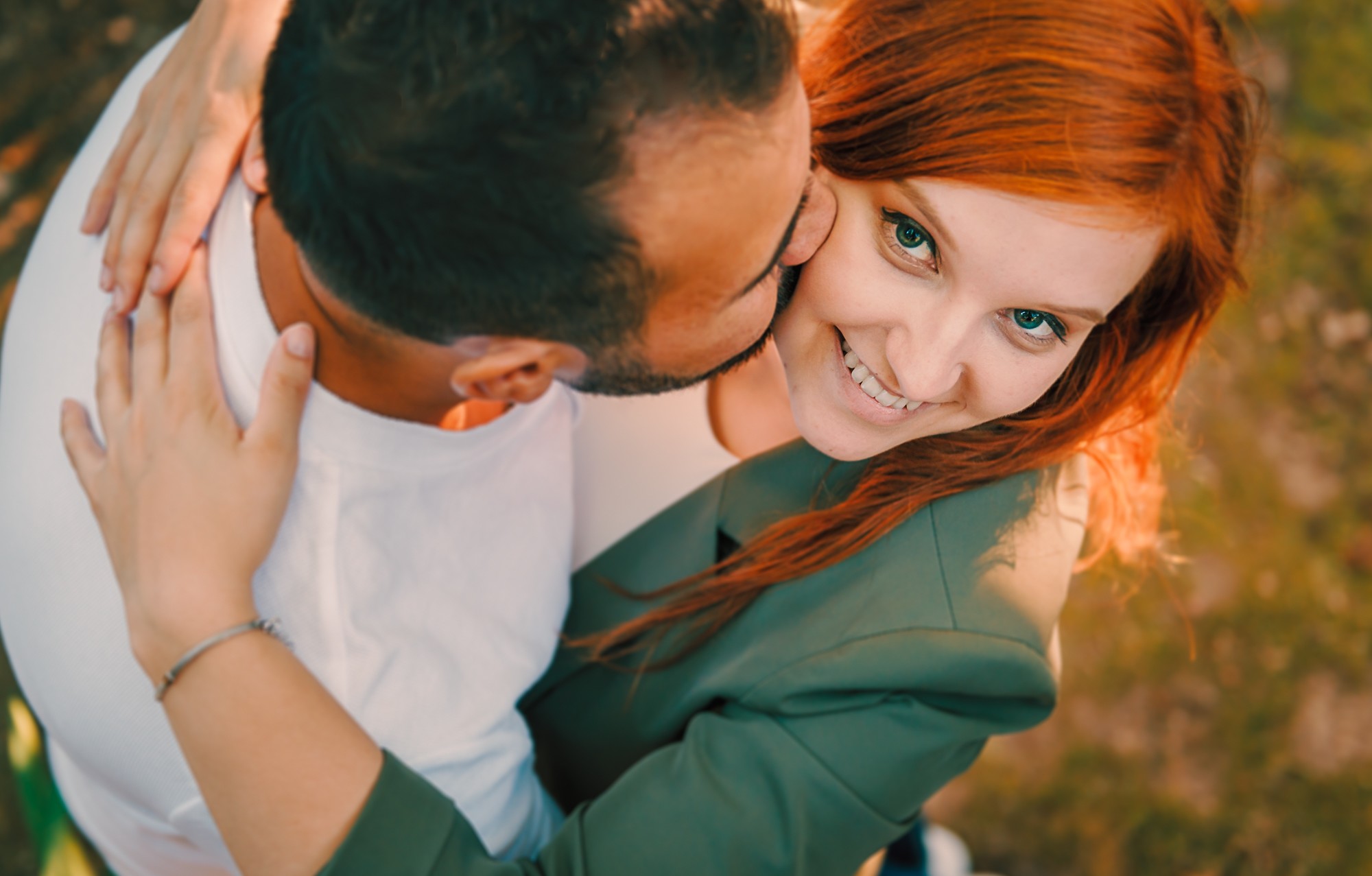 Marco a dar um beijo na cara da Magda