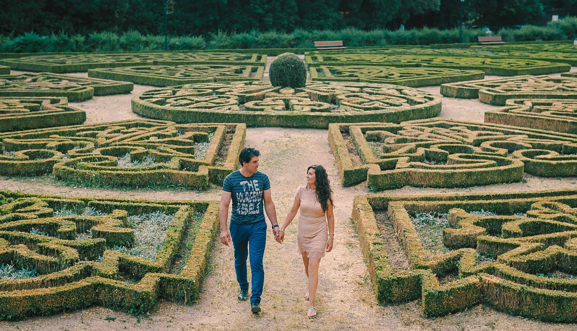 Isabel e Filipe no jardim