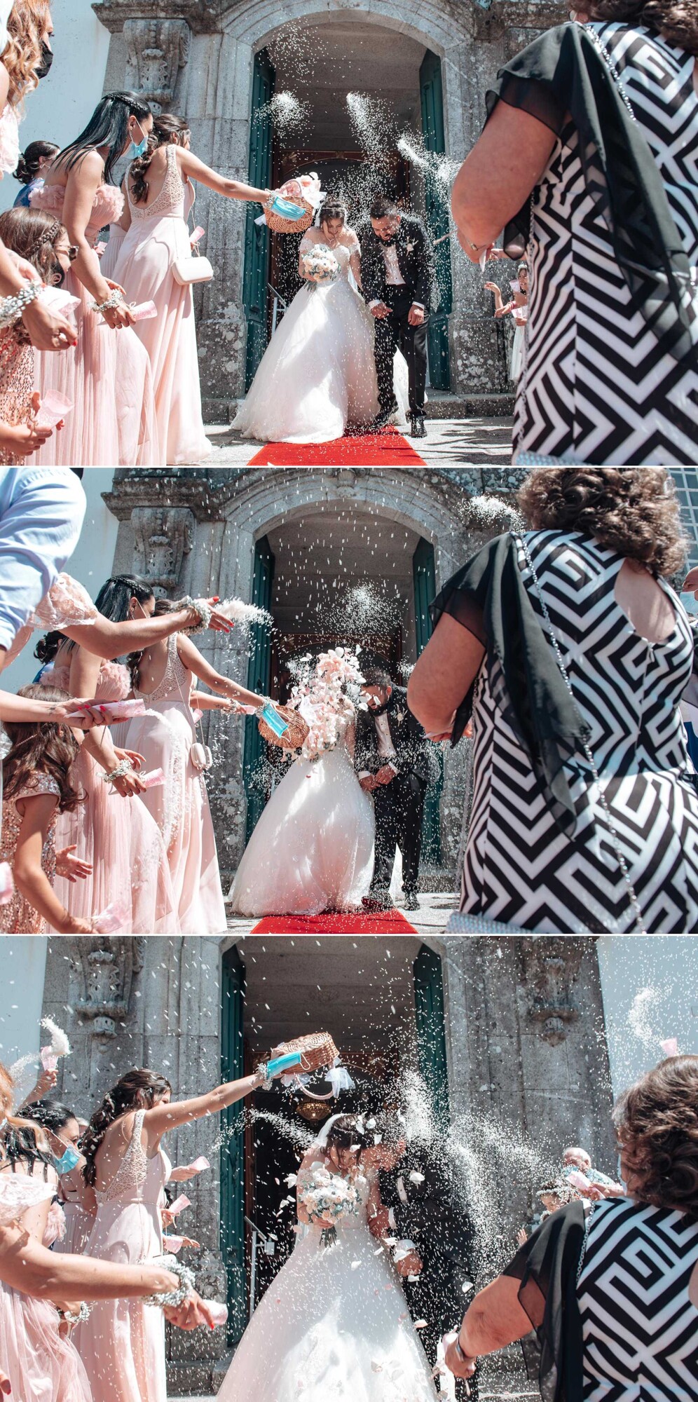 Noivos a saírem da igreja