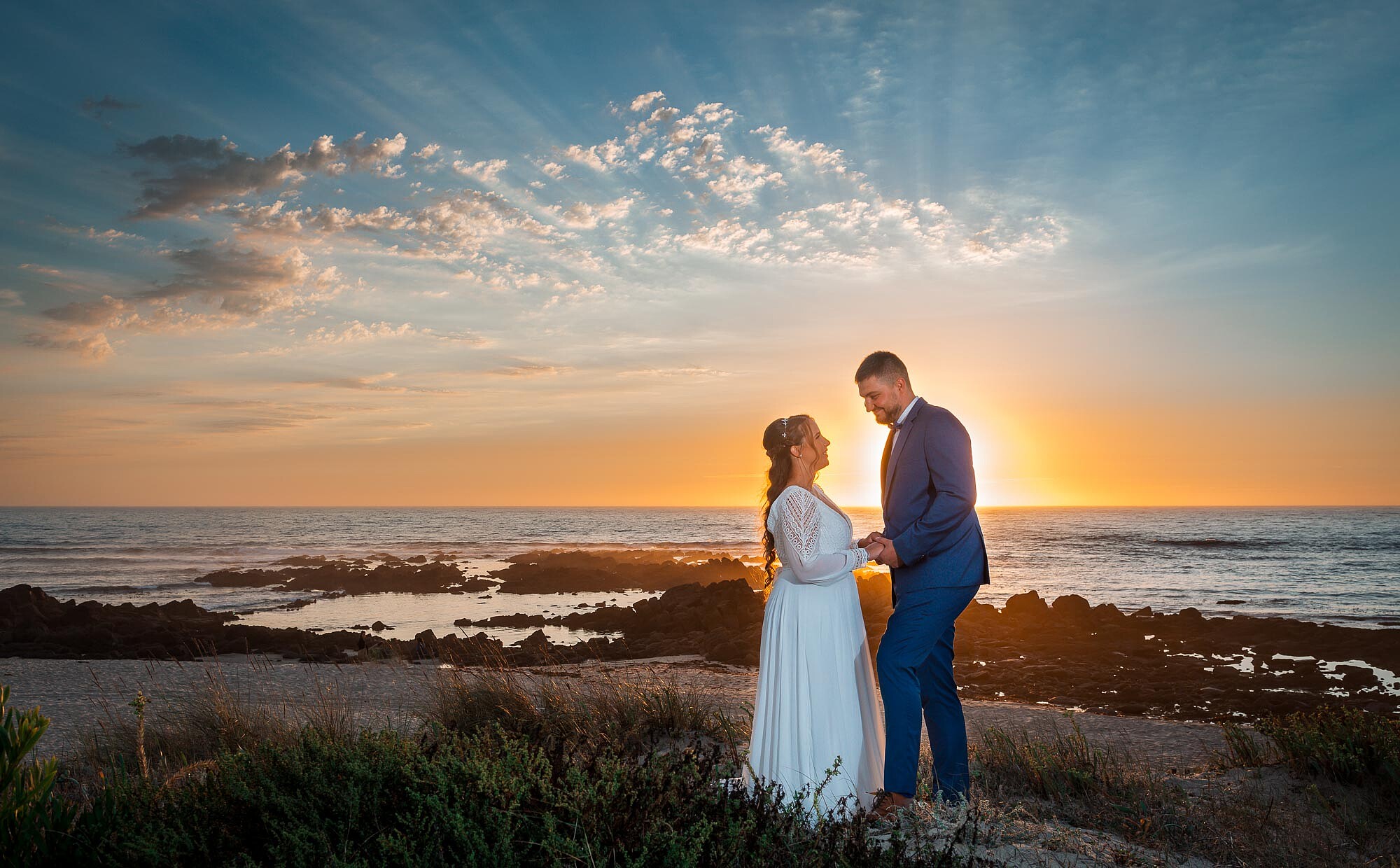 Pós Casamento :: Casal na praia ao por do sol