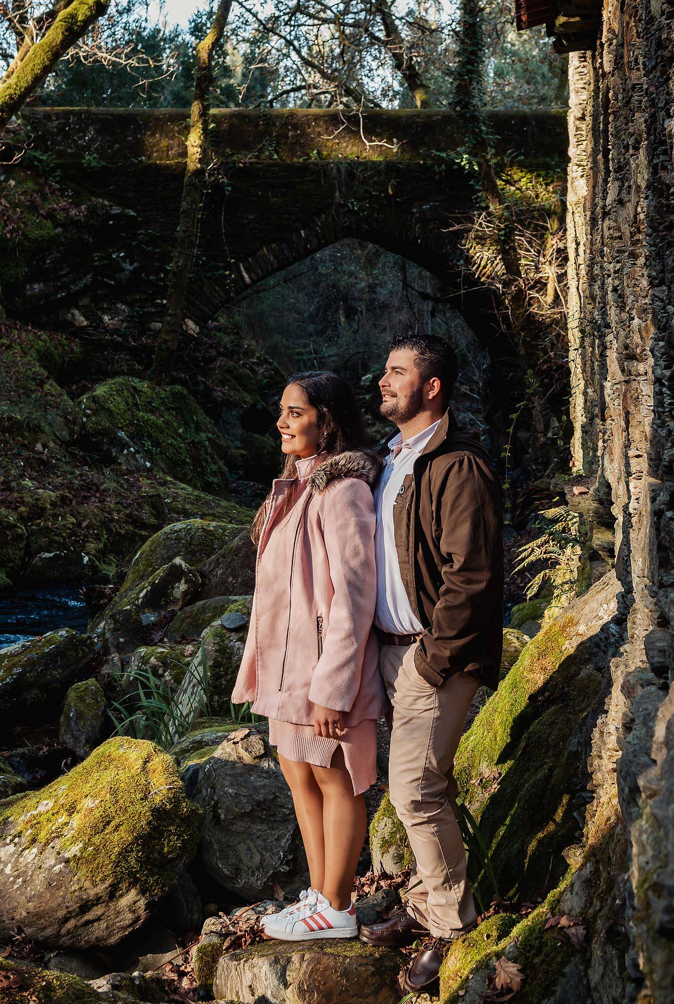 casal de namorados junto ao moinho bouça mé