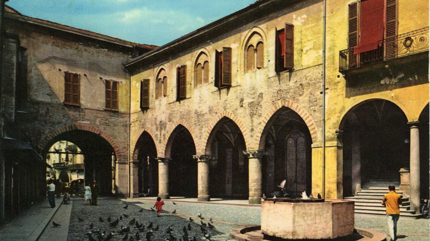 Lodi - Palazzo Broletto (Municipio)
