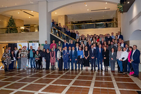 2025-12-18 ENTREGA DE MENCIONES Y COCTEL NAVIDAD