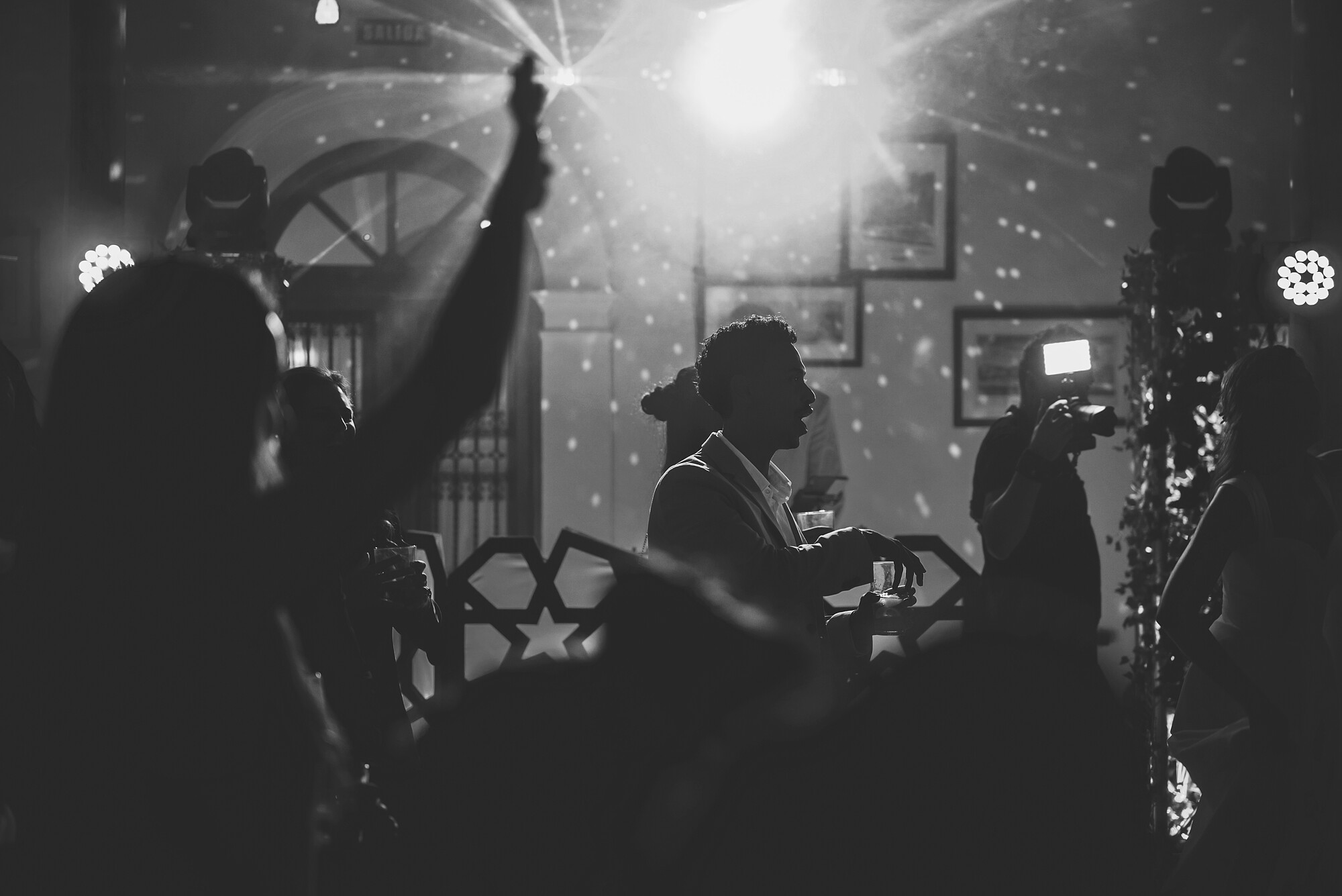 Elena y Dawlet Boda (2042)