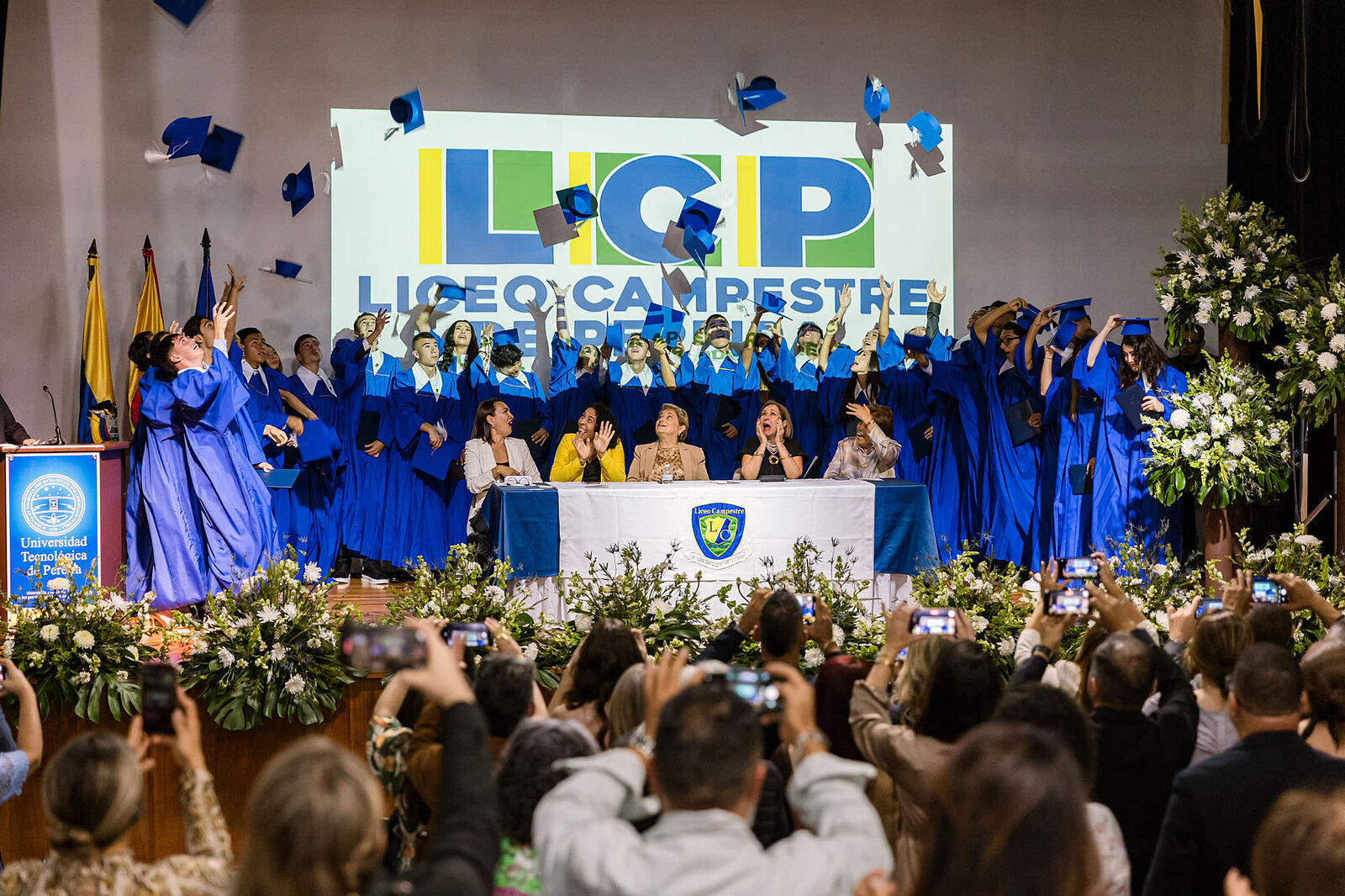 alexpiedrahita - anuario-prom-senior-alex-piedrahita-fotografia15-ts20251024223656232779.jpg