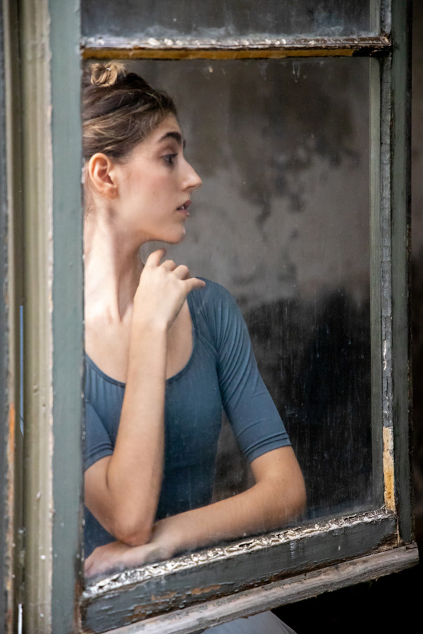 V18-0405-eosR-bailarina