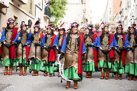 escuadra femenina cordón
