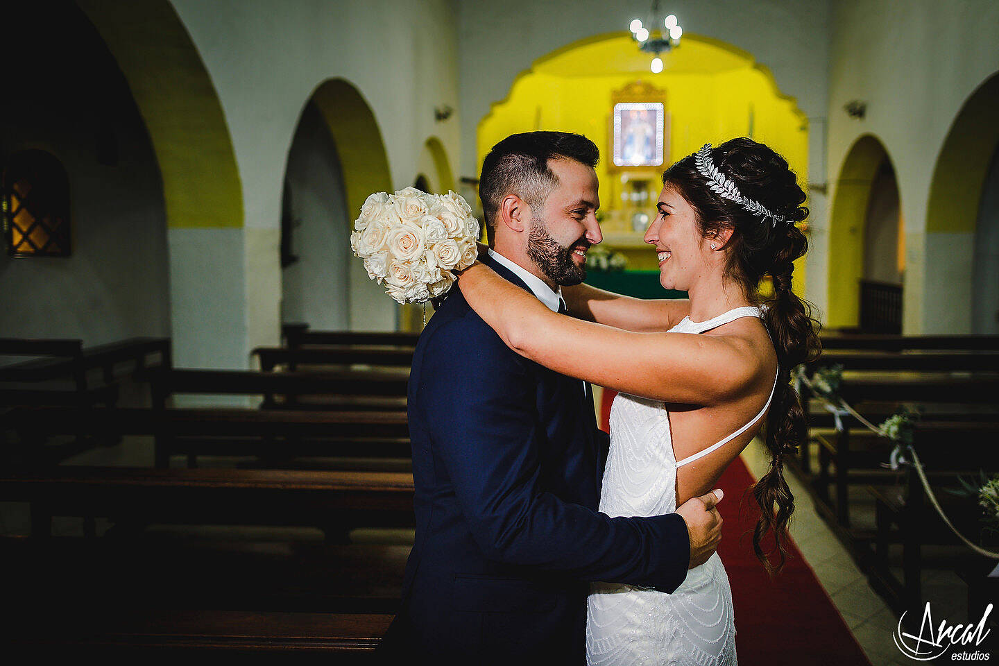 183-ornella-y-santiago-fotografi-a-casamiento-en-parroquia-nuestra-sen-ora-de-nieva-la-arbolada-hollywood-malaguen-o-carlos-paz-86154