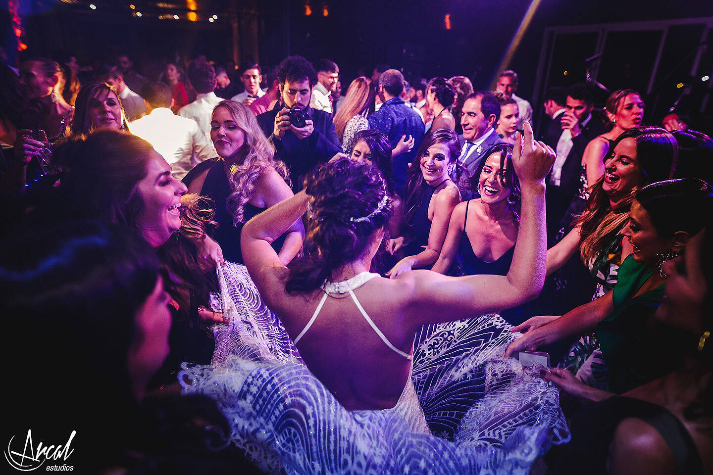 387-ornella-y-santiago-fotografi-a-casamiento-en-parroquia-nuestra-sen-ora-de-nieva-la-arbolada-hollywood-malaguen-o-carlos-paza-86154