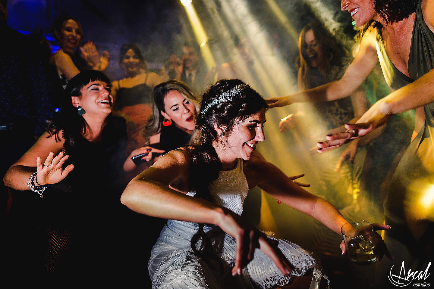 392-ornella-y-santiago-fotografi-a-casamiento-en-parroquia-nuestra-sen-ora-de-nieva-la-arbolada-hollywood-malaguen-o-carlos-paz-86154