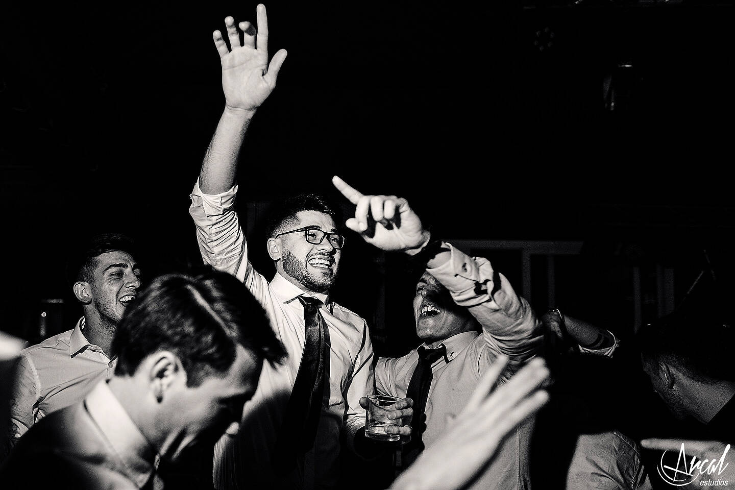 395-ornella-y-santiago-fotografi-a-casamiento-en-parroquia-nuestra-sen-ora-de-nieva-la-arbolada-hollywood-malaguen-o-carlos-paz-86154