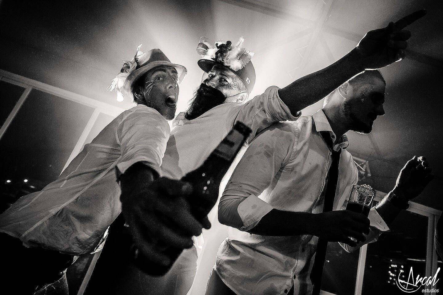 607-ornella-y-santiago-fotografi-a-casamiento-en-parroquia-nuestra-sen-ora-de-nieva-la-arbolada-hollywood-malaguen-o-carlos-paz-86154