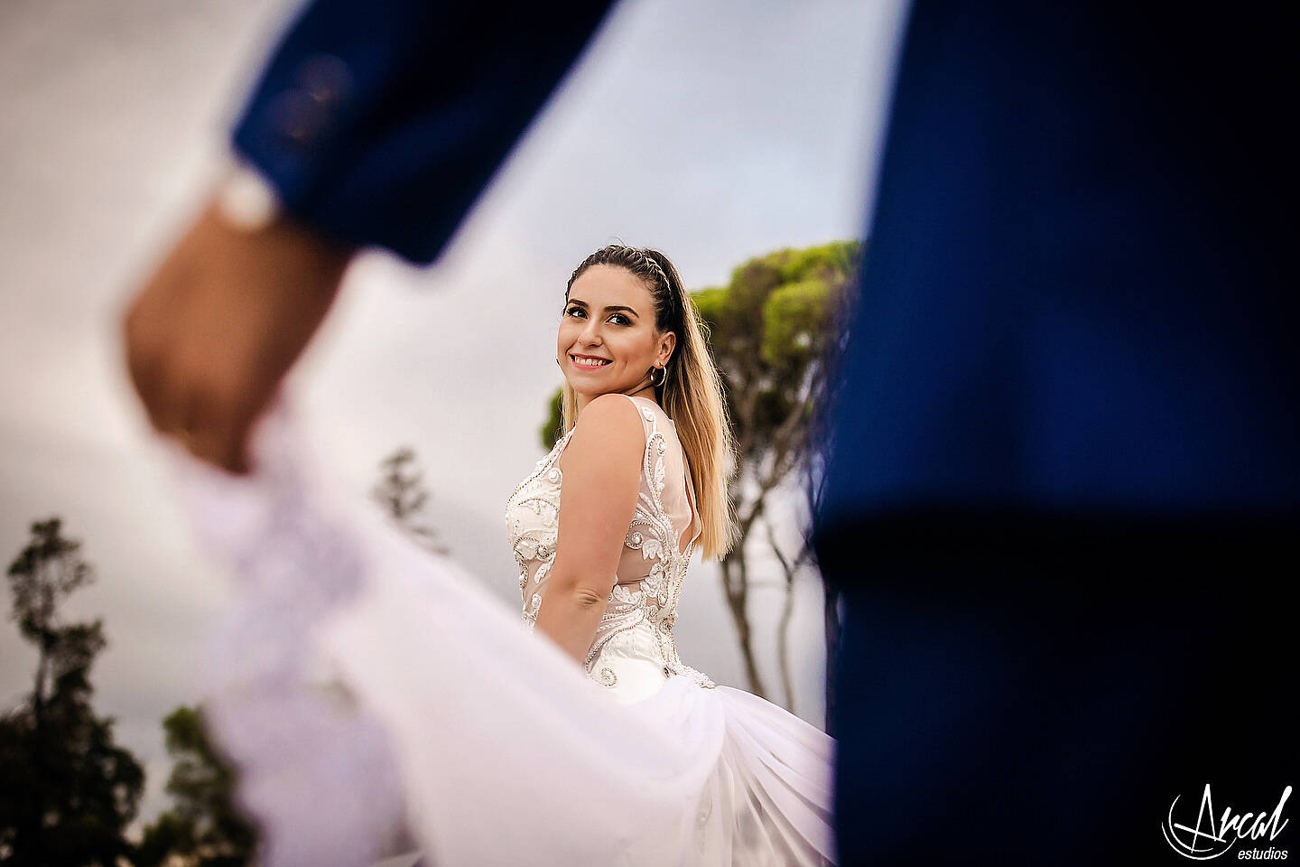 020-brenda-y-carlos-post-boda-vestido-de-novia-en-castillo-carreras-estadio-kempes-co-rdoba-105093