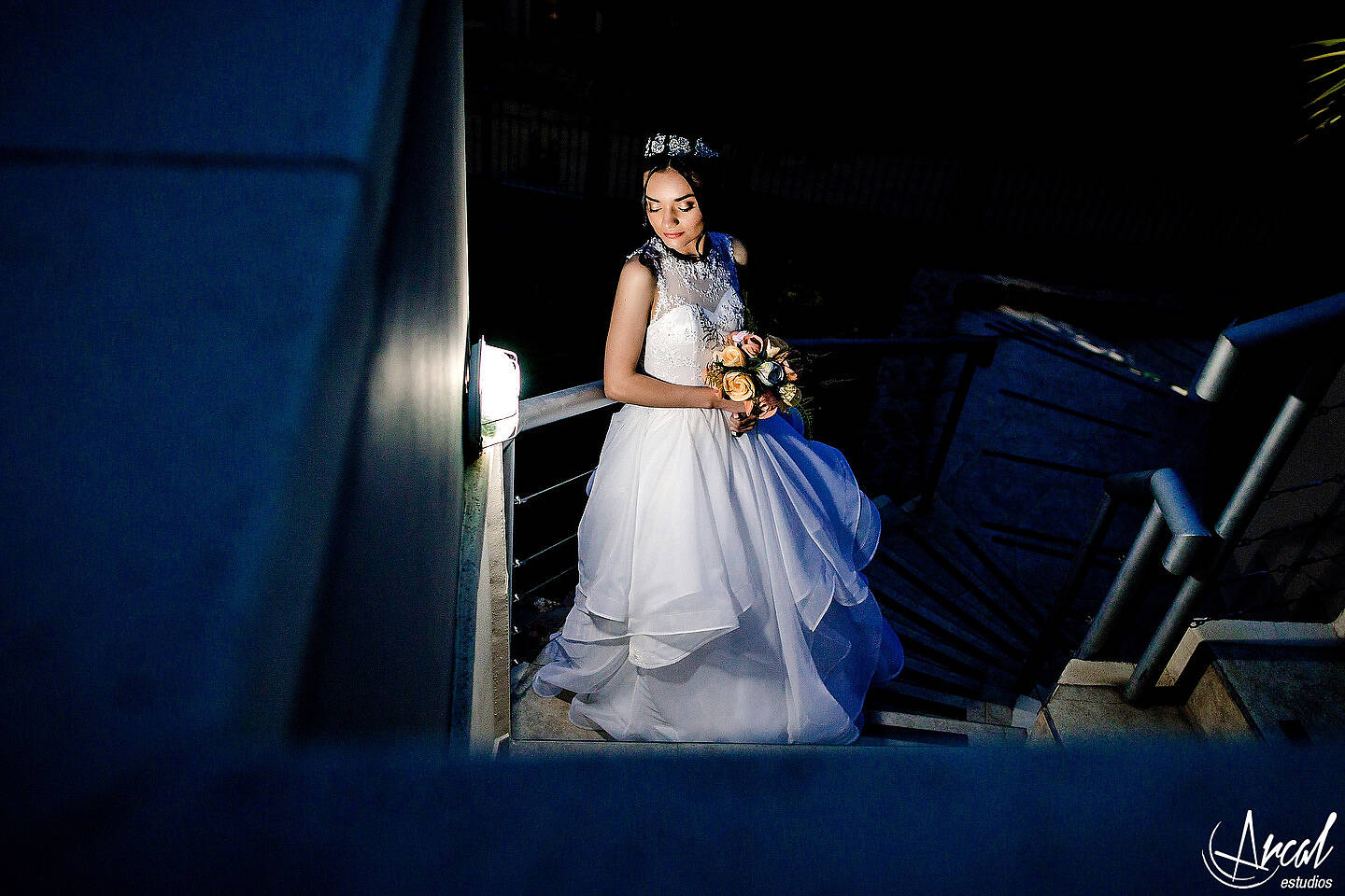 049_Florencia y Samuel_vestido de novia y maquillaje en apart hotel, boda en salón motonáutico, villa carlos paz