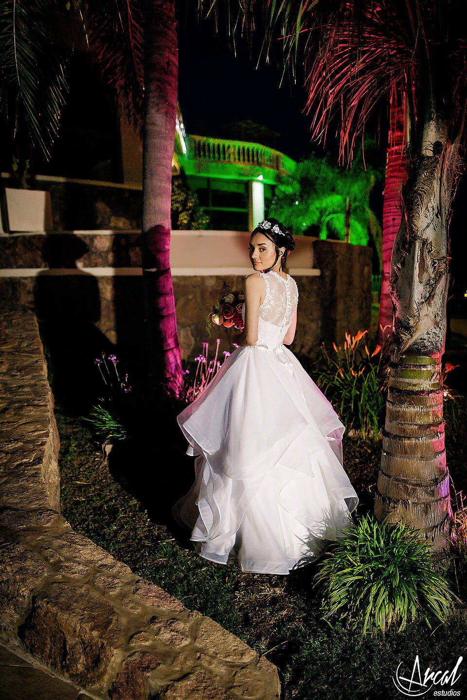 067_Florencia y Samuel_vestido de novia y maquillaje en apart hotel, boda en salón motonáutico, villa carlos paz