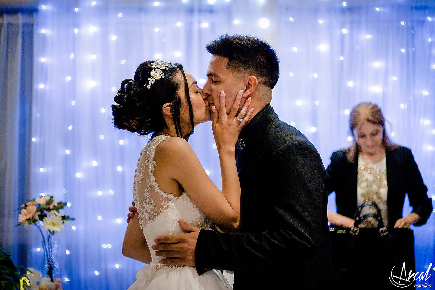 136_Florencia y Samuel_vestido de novia y maquillaje en apart hotel, boda en salón motonáutico, villa carlos paz